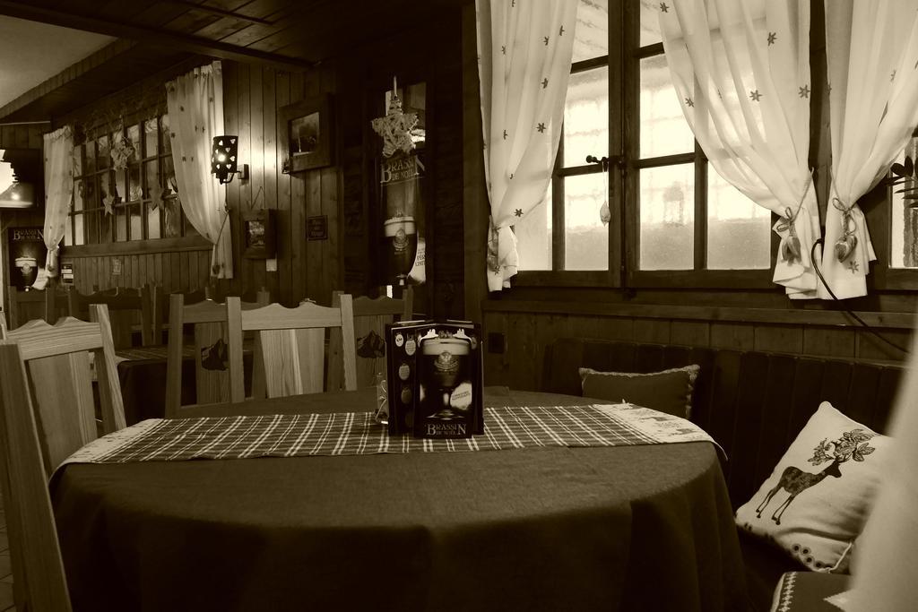 Hotel - Petit-Dejeuner Le Trift Zinal Εξωτερικό φωτογραφία